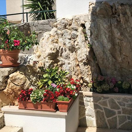 Apartments Tonkita With Jacuzzi Makarska Exterior foto