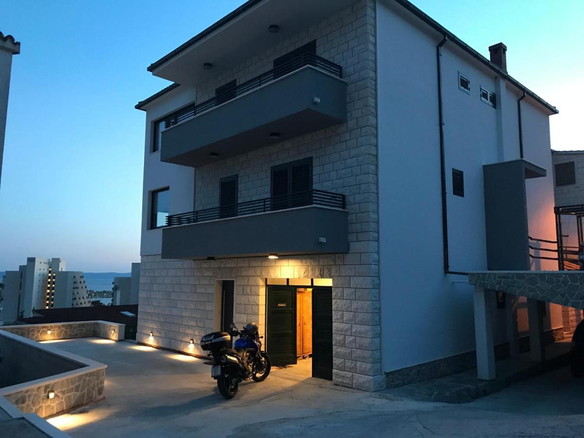 Apartments Tonkita With Jacuzzi Makarska Exterior foto