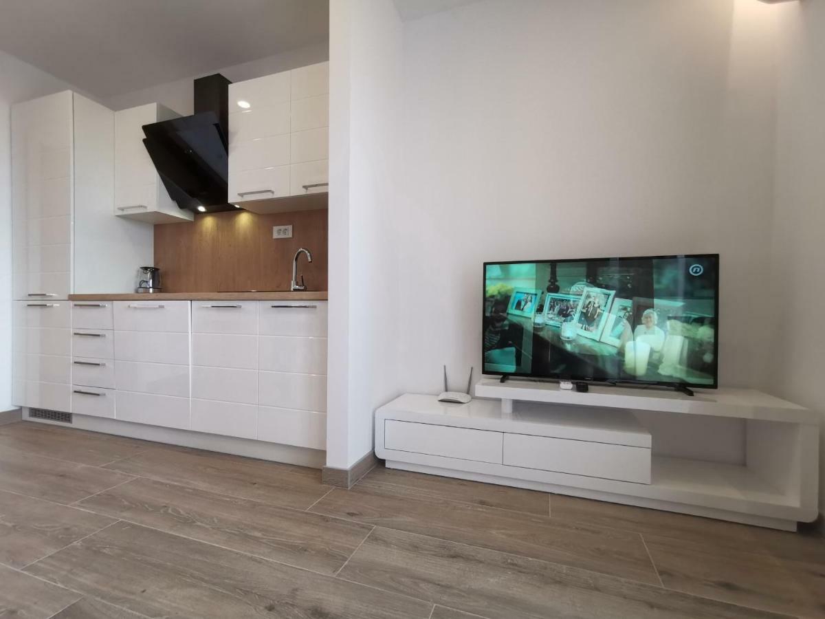 Apartments Tonkita With Jacuzzi Makarska Exterior foto