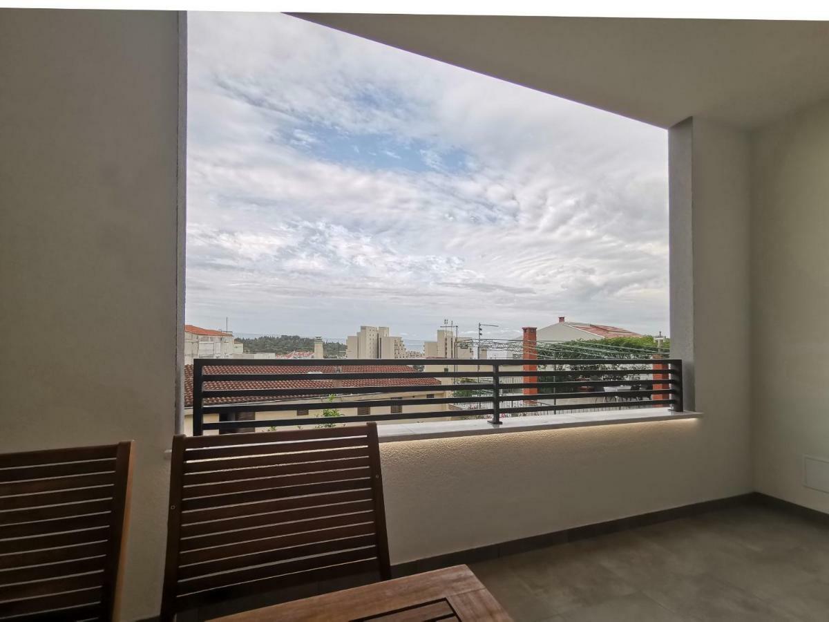 Apartments Tonkita With Jacuzzi Makarska Exterior foto